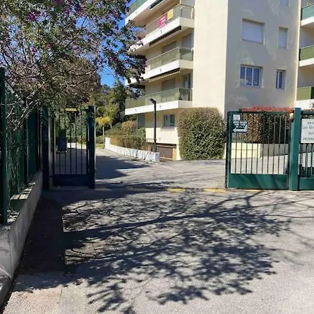 Magnifique A 200m Des Plages De Juan Les Pins 昂蒂布
